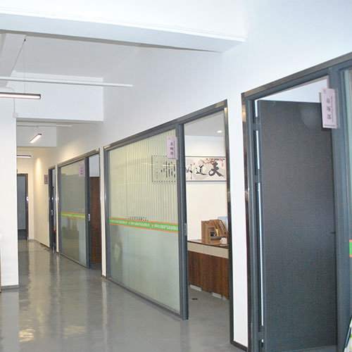 辦公區域公司環境深圳市香蕉视频软件下载安装農產品實業有限公司